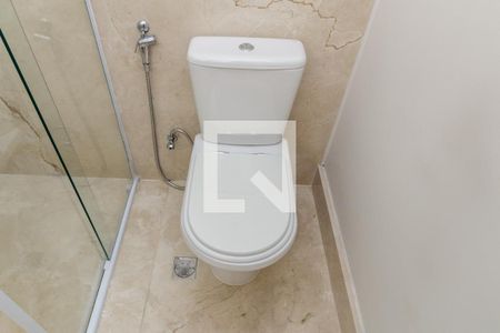 Apartamento à venda com 330m², 4 quartos e 2 vagas Apartamento à venda com 330m², 4 quartos e 2 vagasBanheiro 4 - Suíte