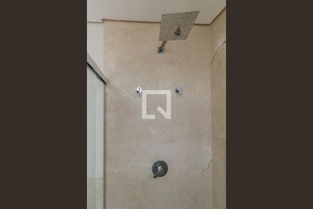 Apartamento à venda com 330m², 4 quartos e 2 vagas Apartamento à venda com 330m², 4 quartos e 2 vagasBanheiro 3 - Suíte