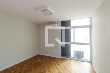 Apartamento à venda com 330m², 4 quartos e 2 vagas Apartamento à venda com 330m², 4 quartos e 2 vagasQuarto 2 - Suíte