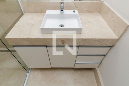 Apartamento à venda com 330m², 4 quartos e 2 vagas Apartamento à venda com 330m², 4 quartos e 2 vagasBanheiro 2 - Suíte