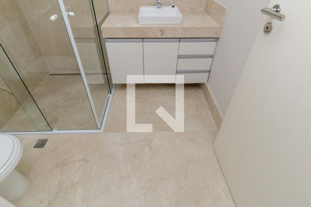 Apartamento à venda com 330m², 4 quartos e 2 vagas Apartamento à venda com 330m², 4 quartos e 2 vagasBanheiro 2 - Suíte