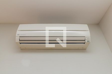 Apartamento à venda com 330m², 4 quartos e 2 vagas Apartamento à venda com 330m², 4 quartos e 2 vagasQuarto 3 - Suíte