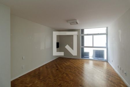 Apartamento à venda com 330m², 4 quartos e 2 vagas Apartamento à venda com 330m², 4 quartos e 2 vagasQuarto 1 - Suíte