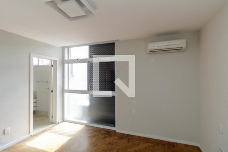 Apartamento à venda com 330m², 4 quartos e 2 vagas Apartamento à venda com 330m², 4 quartos e 2 vagasQuarto 3 - Suíte