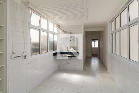 Apartamento à venda com 330m², 4 quartos e 2 vagas Apartamento à venda com 330m², 4 quartos e 2 vagasLavanderia