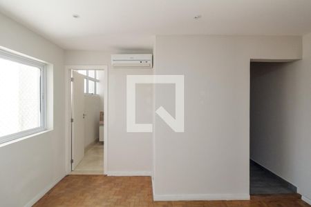 Apartamento à venda com 330m², 4 quartos e 2 vagas Apartamento à venda com 330m², 4 quartos e 2 vagasQuarto 4 - Suíte