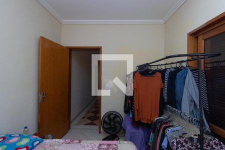 Casa à venda com 230m², 4 quartos e 4 vagasQuarto 2