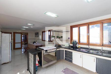 Casa à venda com 230m², 4 quartos e 4 vagasCozinha