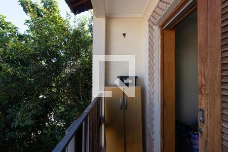Casa à venda com 230m², 4 quartos e 4 vagasSacada Quarto 2