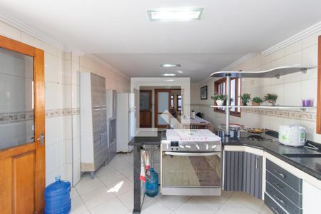 Casa à venda com 230m², 4 quartos e 4 vagasCozinha