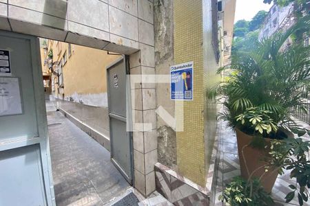 Studio à venda com 26m², 1 quarto e sem vaga Studio à venda com 26m², 1 quarto e sem vagaPlaquinha instalada