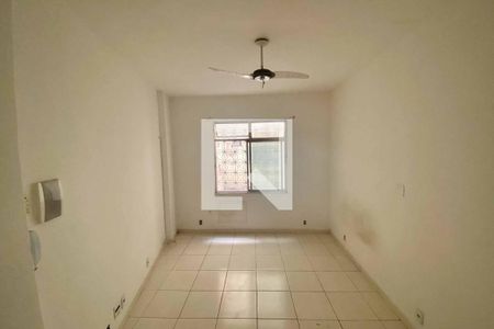 Sala/Quarto de kitnet/studio à venda com 1 quarto, 26m² em Centro, Rio de Janeiro