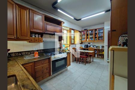 Apartamento à venda com 200m², 5 quartos e 3 vagasCozinha