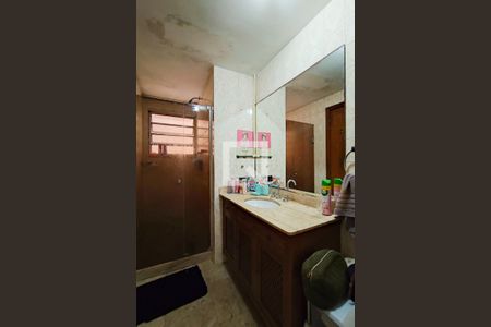 Apartamento à venda com 200m², 5 quartos e 3 vagasBanheiro social