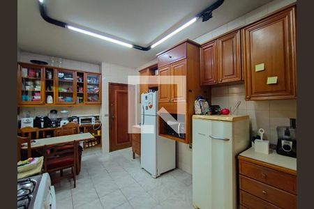 Apartamento à venda com 200m², 5 quartos e 3 vagasCozinha