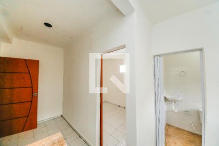 Cozinha de kitnet/studio para alugar com 1 quarto, 25m² em Jardim Santo André, São Paulo