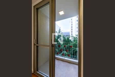 Sala - Varanda de apartamento à venda com 2 quartos, 72m² em Santa Cecília, São Paulo