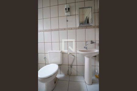 Casa para alugar com 300m², 3 quartos e 3 vagasBanheiro da suíte 2