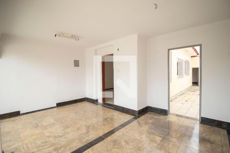 Casa para alugar com 300m², 3 quartos e 3 vagasVaranda