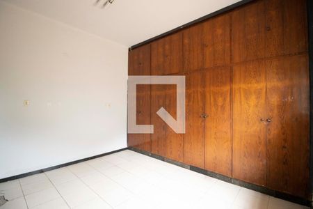 Casa para alugar com 300m², 3 quartos e 3 vagasSuíte 2