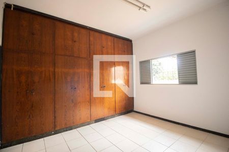 Casa para alugar com 300m², 3 quartos e 3 vagasSuíte 2