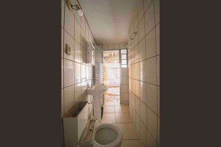 Casa para alugar com 300m², 3 quartos e 3 vagasCasa nos fundos