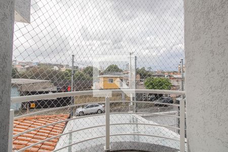 Casa à venda com 160m², 3 quartos e 2 vagas Casa à venda com 160m², 3 quartos e 2 vagasVaranda