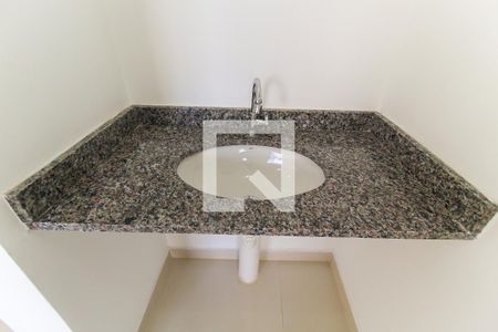 Banheiro de apartamento para alugar com 2 quartos, 35m² em Parque Cruzeiro do Sul, São Paulo