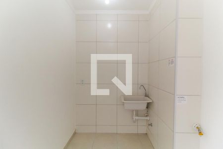 Apartamento para alugar com 35m², 2 quartos e sem vaga Apartamento para alugar com 35m², 2 quartos e sem vagaCozinha e Área de Serviço