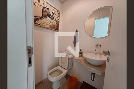 Apartamento à venda com 193m², 3 quartos e 4 vagasBanheiro 5