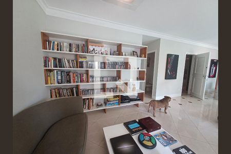 Sala de Estar de apartamento à venda com 3 quartos, 193m² em Vila Suzana, São Paulo