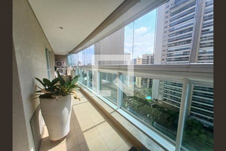 Varanda da Sala de apartamento à venda com 3 quartos, 193m² em Vila Suzana, São Paulo