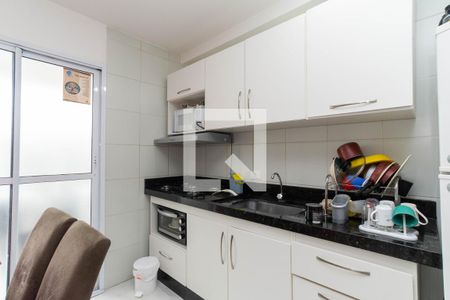 Cozinha de apartamento à venda com 2 quartos, 47m² em Vila Galvão, Guarulhos