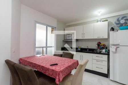 Cozinha de apartamento à venda com 2 quartos, 47m² em Vila Galvão, Guarulhos