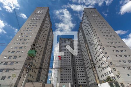 Apartamento para alugar com 44m², 2 quartos e sem vaga Apartamento para alugar com 44m², 2 quartos e sem vagaFachada