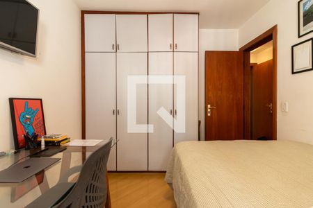 Apartamento à venda com 135m², 3 quartos e 2 vagasQuarto 2