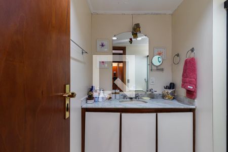 Apartamento à venda com 135m², 3 quartos e 2 vagasBanheiro Suíte 