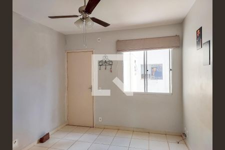 Sala de apartamento para alugar com 2 quartos, 46m² em Jardim Zara, Ribeirão Preto