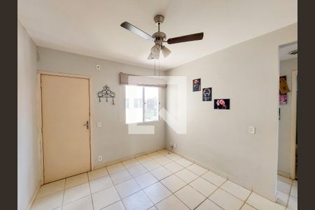 Sala de apartamento para alugar com 2 quartos, 46m² em Jardim Zara, Ribeirão Preto
