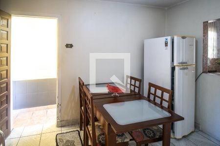 Casa à venda com 90m², 2 quartos e 1 vaga Casa à venda com 90m², 2 quartos e 1 vagaSala