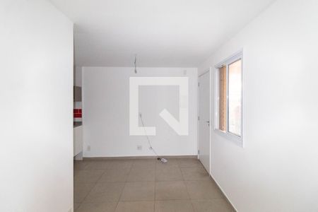 Sala de apartamento para alugar com 1 quarto, 26m² em Guaiauna, São Paulo