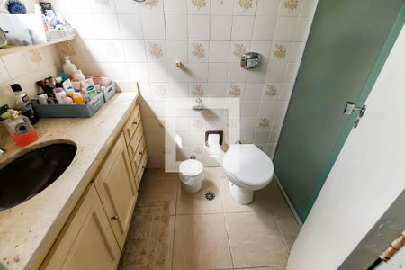 Apartamento à venda com 143m², 3 quartos e 2 vagasBanheiro da Suíte