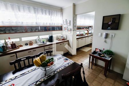 Apartamento à venda com 143m², 3 quartos e 2 vagasCopa