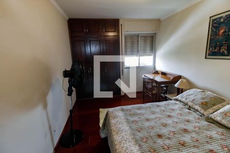 Apartamento à venda com 143m², 3 quartos e 2 vagasQuarto 2 - Armários