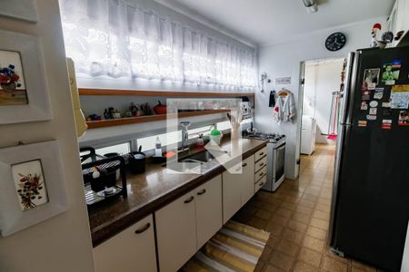 Apartamento à venda com 143m², 3 quartos e 2 vagasCozinha - Armários
