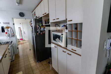 Apartamento à venda com 143m², 3 quartos e 2 vagasCozinha - Armários