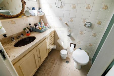 Apartamento à venda com 143m², 3 quartos e 2 vagasBanheiro da Suíte