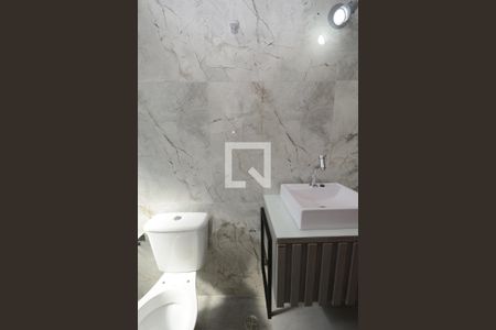 Casa para alugar com 85m², 2 quartos e 4 vagasBanheiro