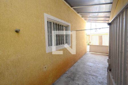 Casa para alugar com 85m², 2 quartos e 4 vagasQuintal