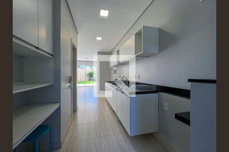 Cozinha de casa de condomínio para alugar com 3 quartos, 196m² em Chácaras Silvânia, Valinhos